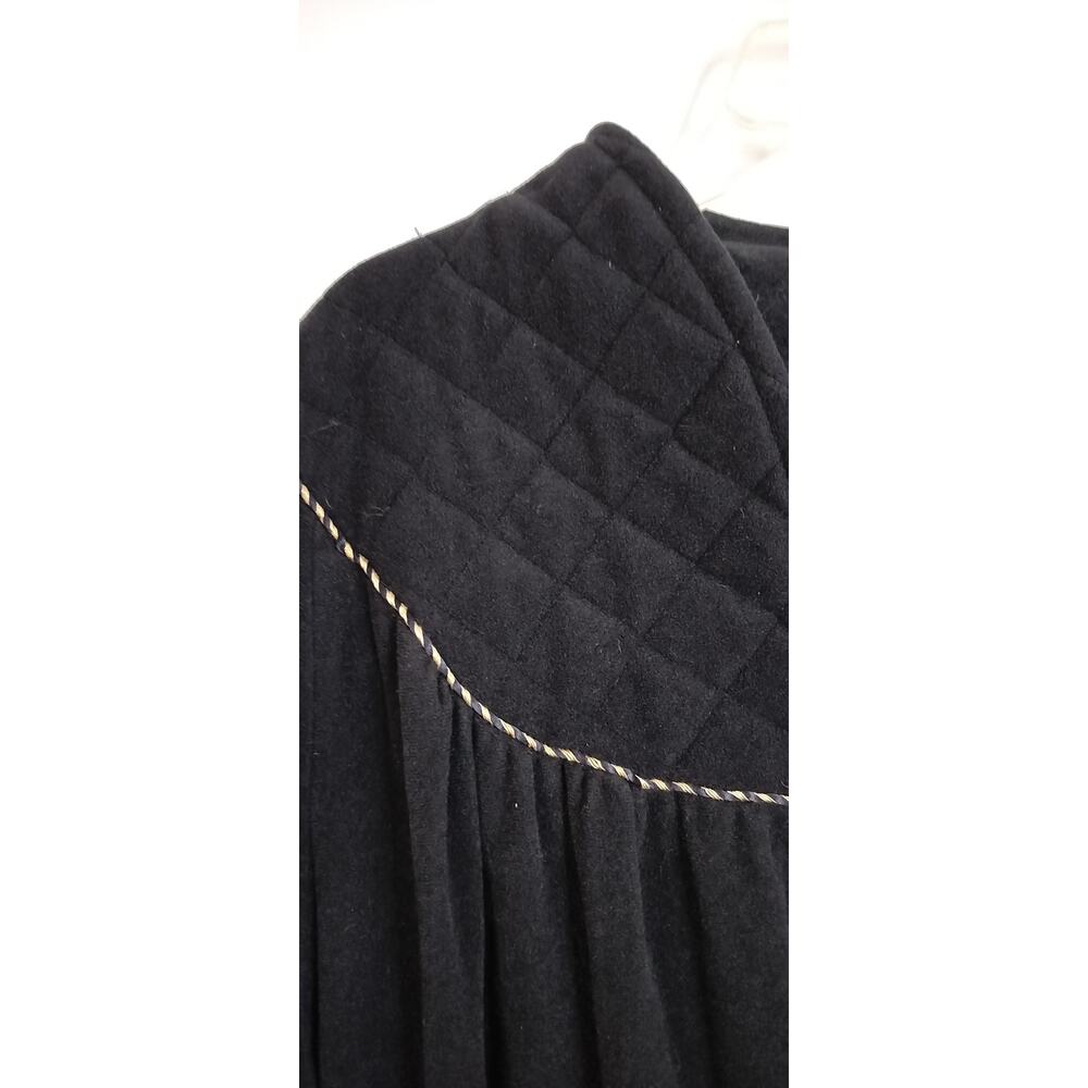 4154) Vintage Vanity Fair Black Velvet Sleepwear Robe Size XXL - Picture 5 of 8